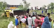 ঢাকা-টাঙ্গাইল মহাসড়কে ট্রাক উল্টে ১৫ নিহত, ঈদযাত্রা মৃত্যুর ফাঁদ