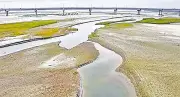 ভারতের পানি প্রত্যাহারে তিস্তা নদীর শুকনো মৌসুমে সংকট