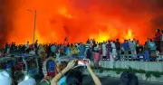 রাজধানীর কালশীর বস্তিতে ভয়াবহ আগুন, নিয়ন্ত্রণে বেগ পেতে হচ্ছে ফায়ার সার্ভিসের