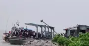 ভোলায় নৌকায় ঝড়ের কবলে পাঁচ শতাধিক যাত্রী, প্রাণে বাঁচলেন সবাই