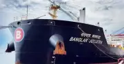 হরমুজ প্রণালিতে আটকে থাকা জাহাজের নাবিকদের চরম উৎকণ্ঠা