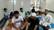 ঈদেও হাসপাতালে রোগীর স্বজনরা, শিশু নিবিড় পরিচর্যা কেন্দ্রের সামনে মাদুর পেতে বসে থাকা