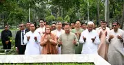 ঈদুল আজহায় বিডিআর বিদ্রোহে নিহত সেনা কর্মকর্তাদের কবর জিয়ারত করলেন প্রধানমন্ত্রী তারেক রহমান