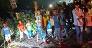 লোডশেডিংয়ের প্রতিবাদে লক্ষ্মীপুরে সড়ক অবরোধ, এমপির আশ্বাস