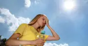 তীব্র গরমে সুস্থ থাকতে খান এই ৫ খাবার ও পানীয়