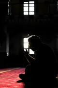 সাফল্যের পথে মহানবী (সা.)-এর ১০ জীবনমুখী শিক্ষা