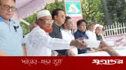 জিয়াউর রহমানের শাহাদাতবার্ষিকীতে হাইকোর্টের সামনে খাবার বিতরণ