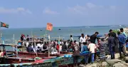 চাঁদপুরে তিন নদীর মোহনায় ঈদে দর্শনার্থীদের ভিড়