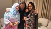 ঈদে পরিবারের সঙ্গে জেমসের বিরল ছবি প্রকাশ্যে