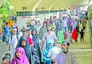 ঈদের ছুটি শেষে ঢাকায় ফেরার ধারা শুরু, টার্মিনালে যাত্রী বেড়েছে