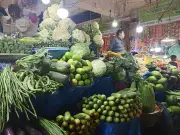 রাজধানীর বাজারে সবজি ও নিত্যপণ্যের দামে অস্থিরতা