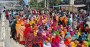 পোশাকশ্রমিকদের কালো তালিকা বাতিলের পরও ভোগান্তি