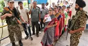 পশ্চিমবঙ্গের দুই আসনের ১৫ বুথে পুনরায় ভোটগ্রহণ শনিবার