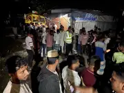 ফরিদপুরে ট্রাকের ধাক্কায় সাতজন আহত, চালক গণপিটুনিতে নিহত