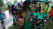 বৃষ্টির সময় বাস-সিএনজি সংঘর্ষে নিহত ২