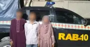 রাজবাড়ীতে বাস থেকে ২০ কেজি গাঁজা উদ্ধার, গ্রেফতার ৩