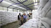হরমুজ প্রণালি বন্ধে বিশ্বজুড়ে খাদ্য সংকটের আশঙ্কা