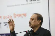 ভুয়া তথ্য মহামারির আকার নিয়েছে: মতিউর রহমান চৌধুরী