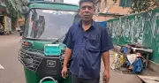 ঢাকায় সিএনজি চালকের হতাশা: আয় অর্ধেক, সংসার চালানো দায়
