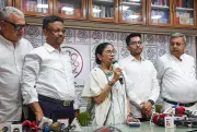 পশ্চিমবঙ্গে নির্বাচনে হারলেও পদত্যাগ নয় মমতার
