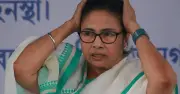 হারের পরও পদত্যাগে অস্বীকৃতি মমতার, পশ্চিমবঙ্গে সাংবিধানিক সংকট