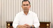 প্রধানমন্ত্রী তারেক রহমানের গাড়িবহর থামিয়ে অ্যাম্বুলেন্সকে পথ