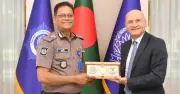 ইতালির রাষ্ট্রদূতের সঙ্গে আইজিপির সৌজন্য সাক্ষাৎ