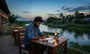 প্রিয় নীতু, তোর চিঠি আর কবিতার বইটা এখনও কাছে আছে