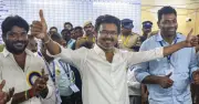 তামিলনাড়ু সরকার গঠন: টিভিকে-র সব বিধায়ক পদত্যাগের হুঁশিয়ারি