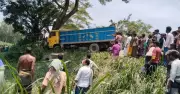মানিকগঞ্জে ট্রাক-মোটরসাইকেল সংঘর্ষে দুই কিশোর নিহত