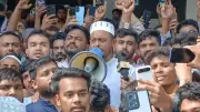 নাসীরুদ্দীন পাটওয়ারীকে ঘিরে মসজিদে ভাঙচুর, আহত ৫