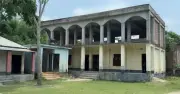 সিঁড়িহীন ভবন: রাজবাড়ীতে ৩৭ লাখ টাকা ব্যর্থ প্রকল্প