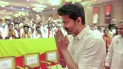 জোট জটিলতায় বিজয়ের মুখ্যমন্ত্রিত্ব ঝুলে আছে