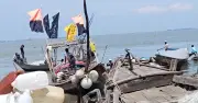 ভোলার নদীতে ভরা মৌসুমেও ইলিশ না পেয়ে হতাশ জেলেরা