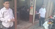 কুড়িগ্রাম হাসপাতালের নথিসহ দুই কর্মচারী আটক, তত্ত্বাবধায়ক উদ্ধার