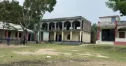 সিঁড়িহীন স্কুল ভবন: রাজবাড়ীতে ৩৭ লাখ টাকা নির্মাণের পরও অকার্যকর দোতলা