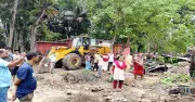 যশোরে অবৈধ স্থাপনা উচ্ছেদে অভিযান, আওয়ামী লীগের দুটি কার্যালয় গুঁড়িয়ে দিয়েছে গৃহায়ন কর্তৃপক্ষ