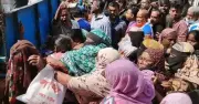 ঈদ উপলক্ষে টিসিবির ট্রাক সেল শুরু, তেলের দাম বাড়ল