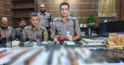 মোহাম্মদপুরে ছিনতাইকারীদের গ্রেপ্তারে পুলিশের গুলি, আটক ৩