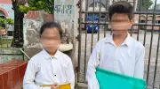 মাকে কারাগারে নেওয়া হবে শুনে স্কুল থেকে ছুটে আসে দুই শিশু