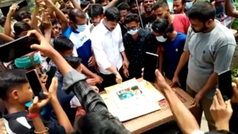 গাজীপুরে সড়ক দুর্ঘটনায় নিহত ৩, আহত ৫
