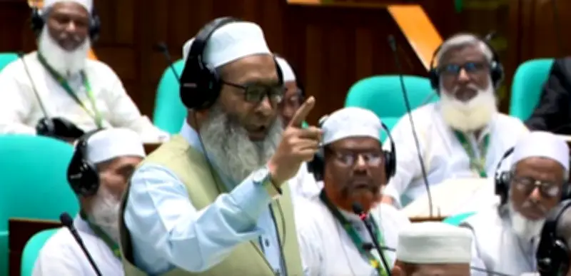 কক্সবাজারে পাহাড় ধসে নিহত ৩, নিখোঁজ ৫