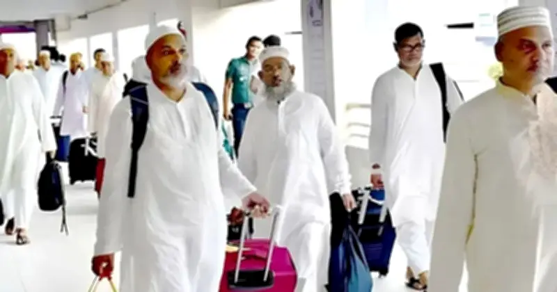 এ বছর হজ শেষে দেশে ফিরেছেন ৬৬,১৭৪ জন বাংলাদেশি হজযাত্রী