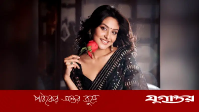 নাজনীন নীহার বাগদান: পাকিস্তানি যুবকের সাথে সম্পর্কের ঘোষণা