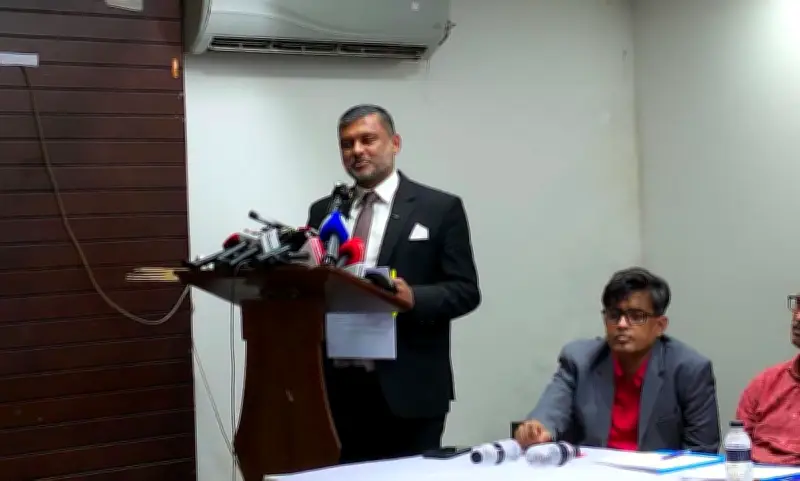 প্রশাসন টিস্যুর মতো ব্যবহৃত হচ্ছে: শিশির মনিরের ক্ষোভ