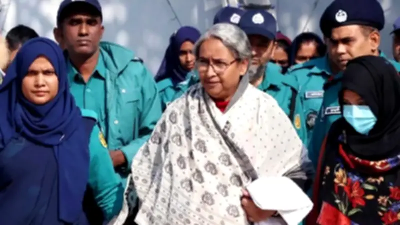 চিকিৎসা শেষে কারাগারে দীপু মনি, ৩ মামলায় জামিন পেলেন কণ্ঠশিল্পী মমতাজ