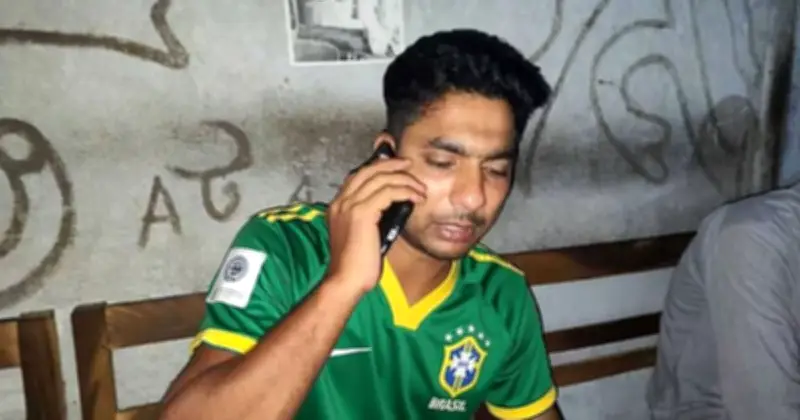 এআই দিয়ে আর্জেন্টিনার সমর্থককে ব্রাজিলের জার্সি পরিয়ে ফেসবুকে প্রচার, থানায় অভিযোগ