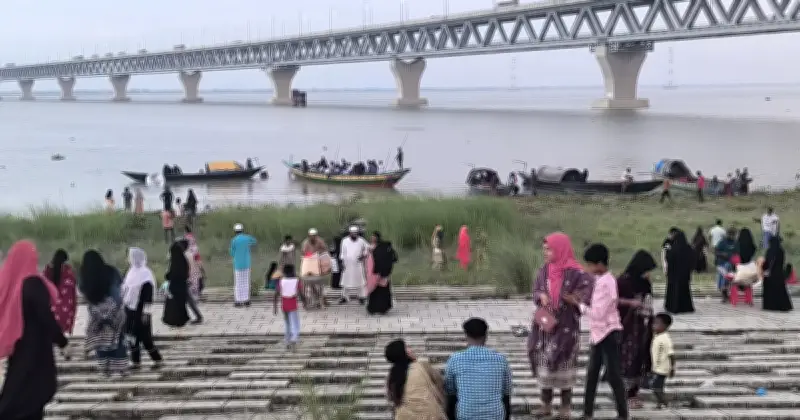 পদ্মা সেতুতে জাজিরায় পর্যটনের জোয়ার, বদলে যাচ্ছে অর্থনীতি