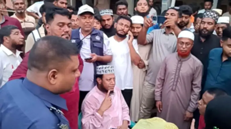 তোফায়েল আহমেদের জানাজায় এমপি হামলার অভিযোগ, স্লোগান-মিছিল ও আটক