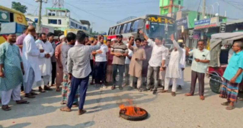 ভূরুঙ্গামারীতে বাস সার্ভিস বন্ধের প্রতিবাদে সড়ক অবরোধ, চরম ভোগান্তি